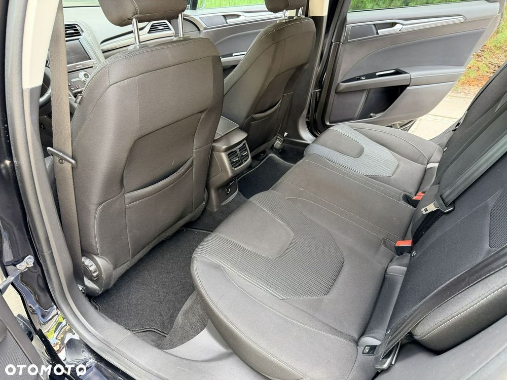 Ford Mondeo - 23