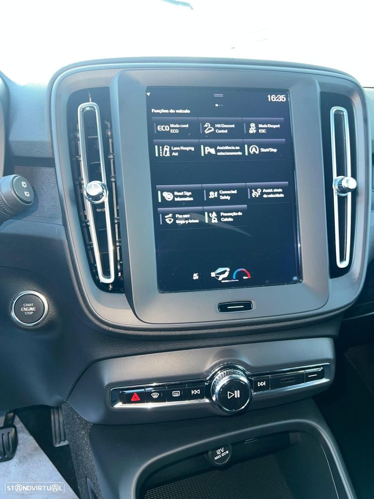 Volvo XC 40 2.0 D3 Momentum - 21