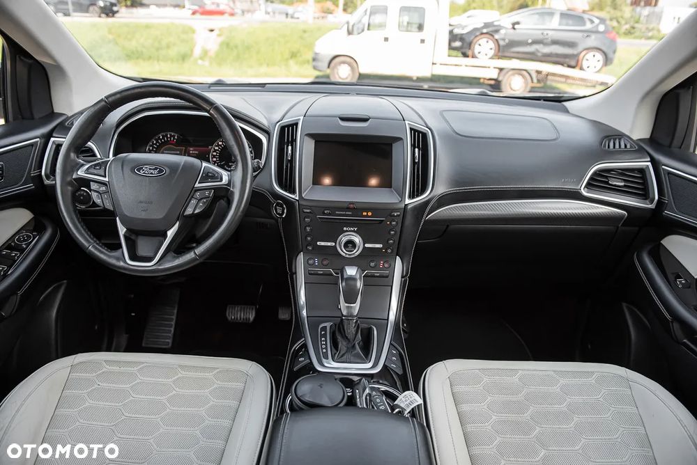 Ford Edge 2.0 EcoBlue Bi-Turbo 4x4 Vignale - 28