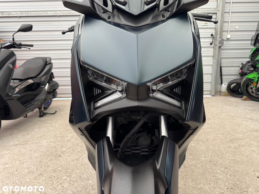 Yamaha X-max - 15