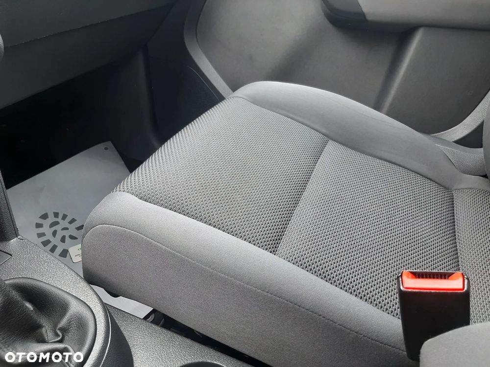 Volkswagen Touran 1.6 TDI DPF BlueMotion Technology Comfortline - 23