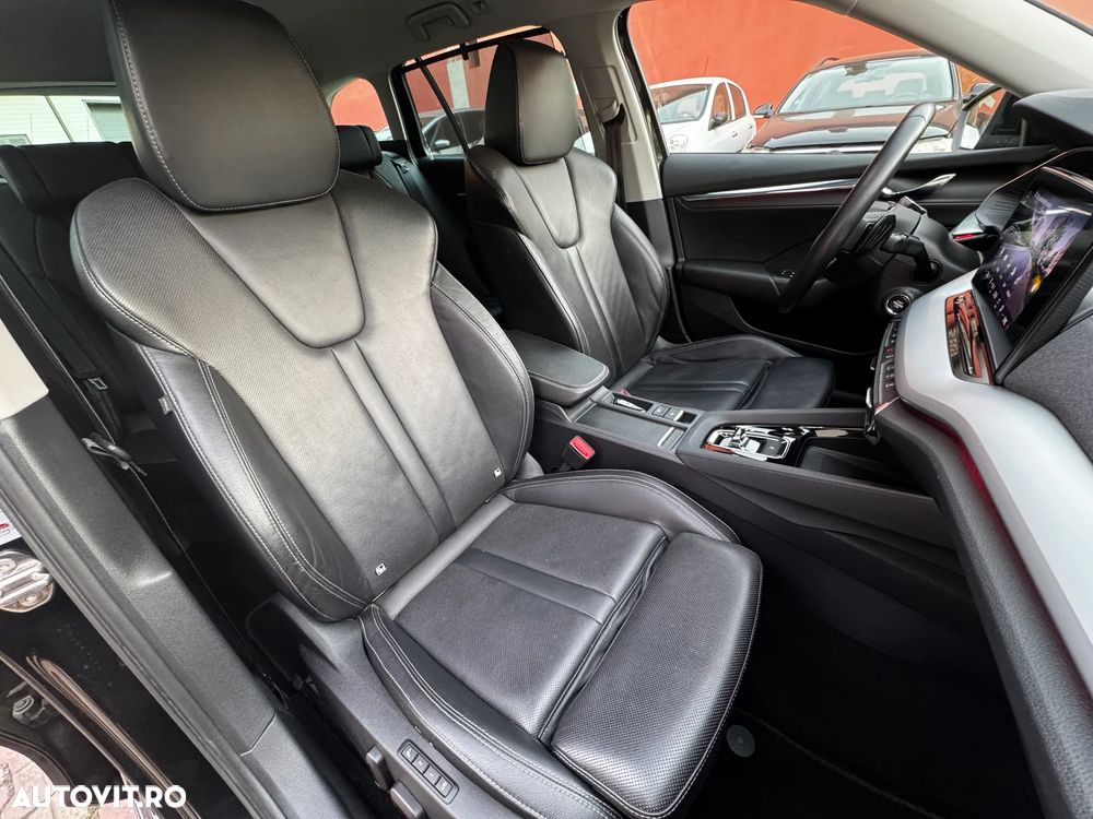 Skoda Octavia 2.0 TDI DSG Style - 15