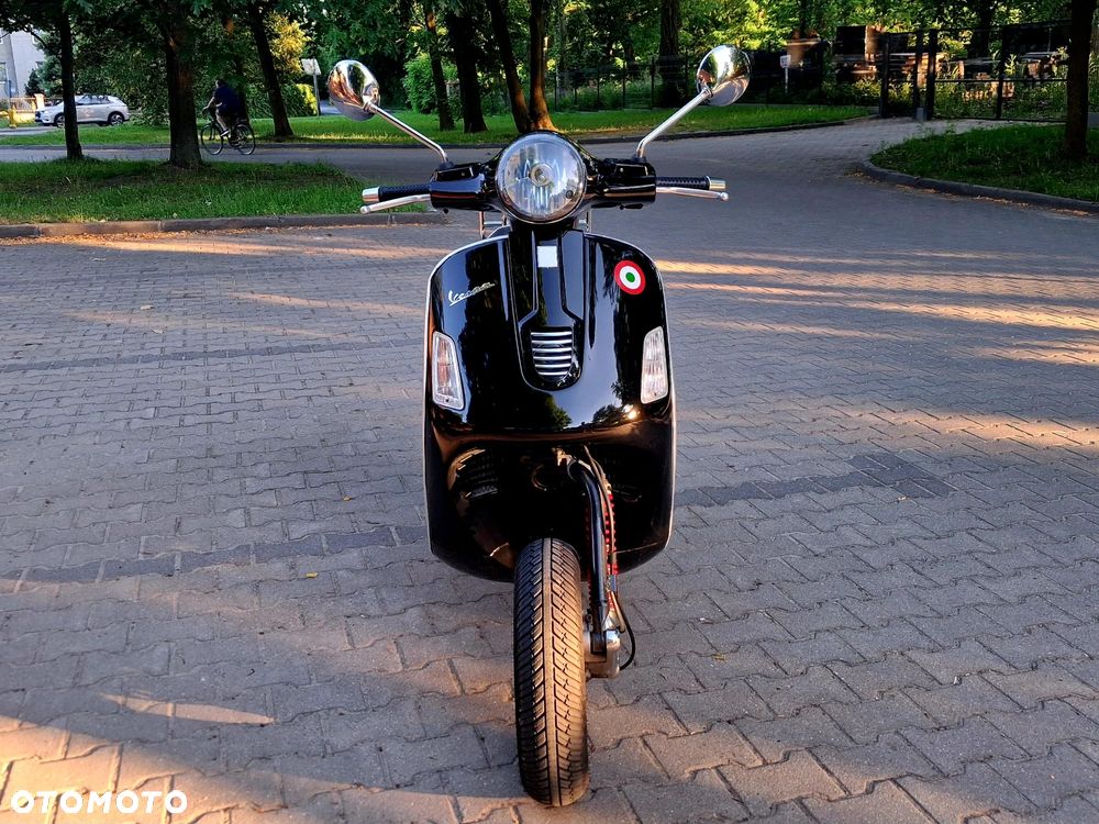 Vespa GTS - 2