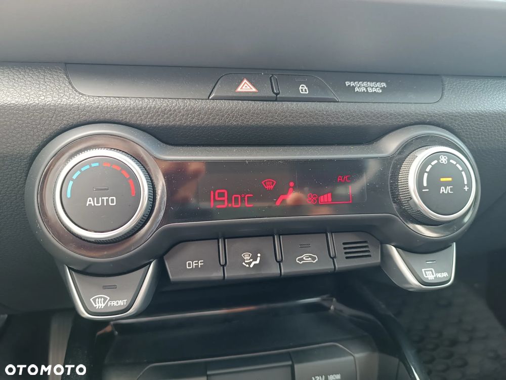 Kia Stonic - 18