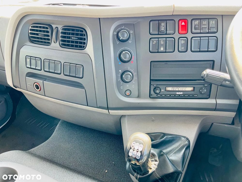 DAF CF LF 18.250 Euro 6 skrzyniowy + HDS HIAB 122 // 4x2 // manual // klima // resor // Anglik !!! // kran Krane żuraw dzwig - 25