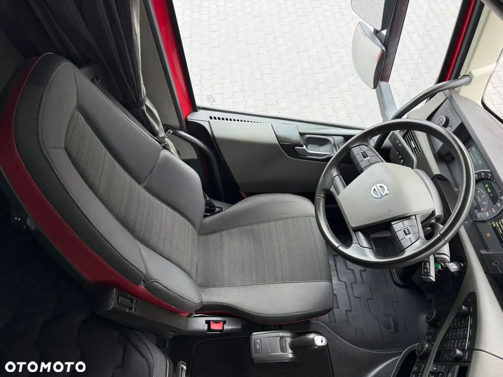 Volvo FH500 EURO 6/XENON/ON1380L/KLIMA.POSTOJOWA/VIN;LB/SERWIS - 29