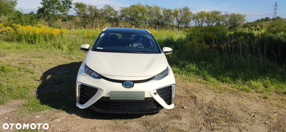 Toyota Mirai Advanced - 27