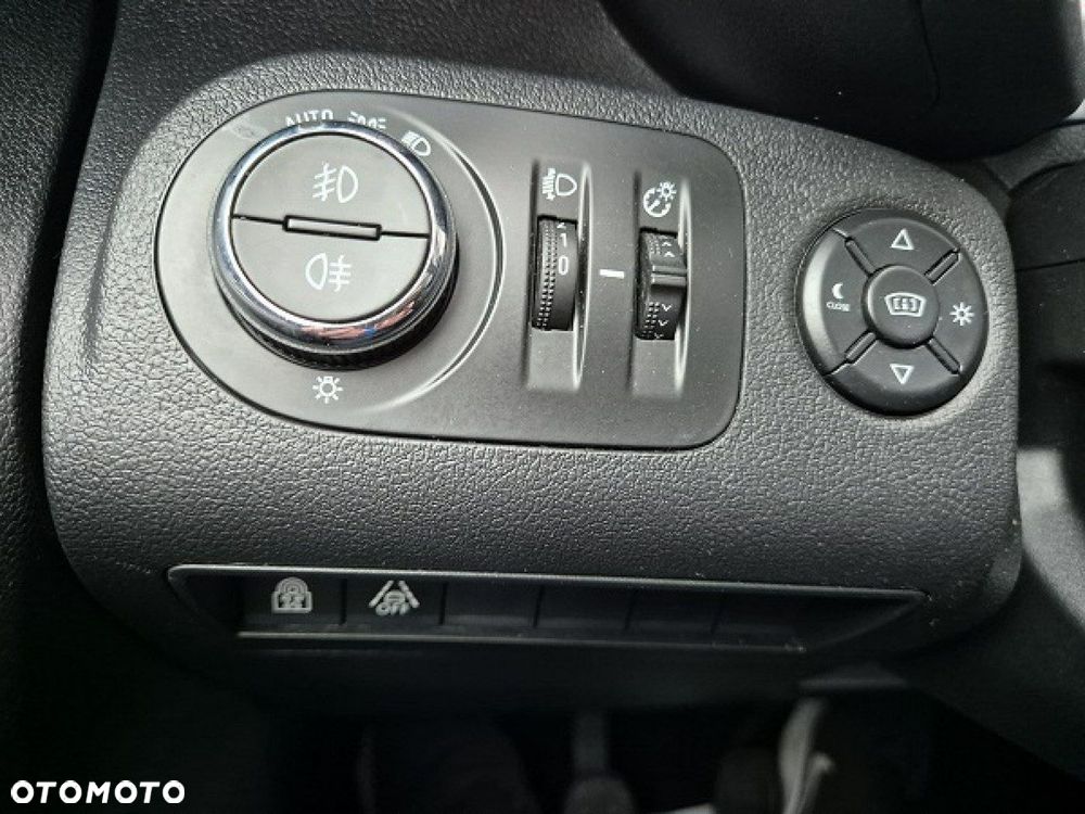 Opel Combo - 24