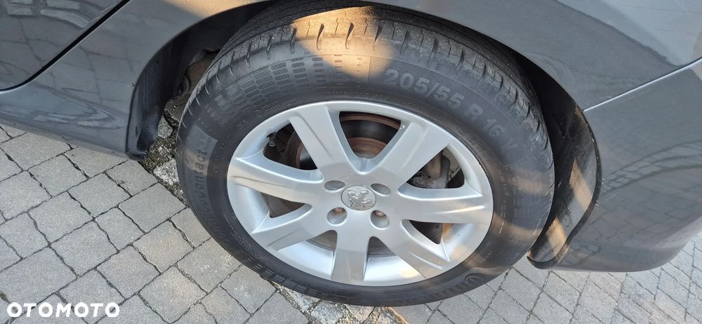 Peugeot 308 1.6 HDi Premium - 12