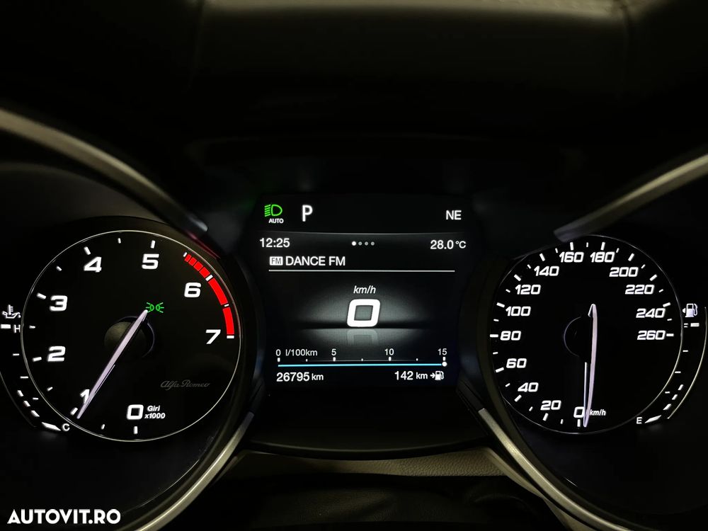 Alfa Romeo Stelvio 2.0 Turbo AWD AT8 Super - 30