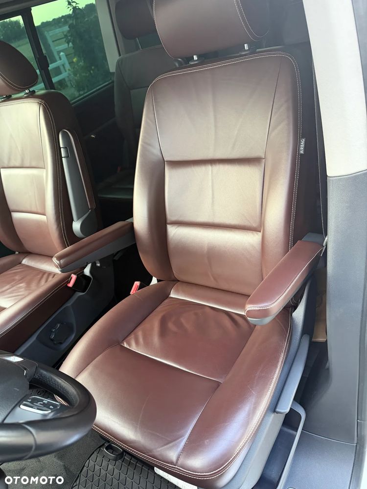 Volkswagen Multivan - 10