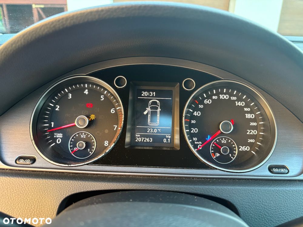 Volkswagen Passat 1.4 TSI Highline - 23