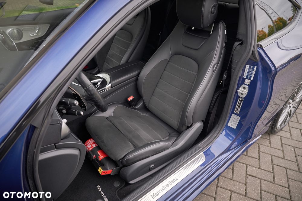 Mercedes-Benz Klasa C 300 9G-TRONIC - 20