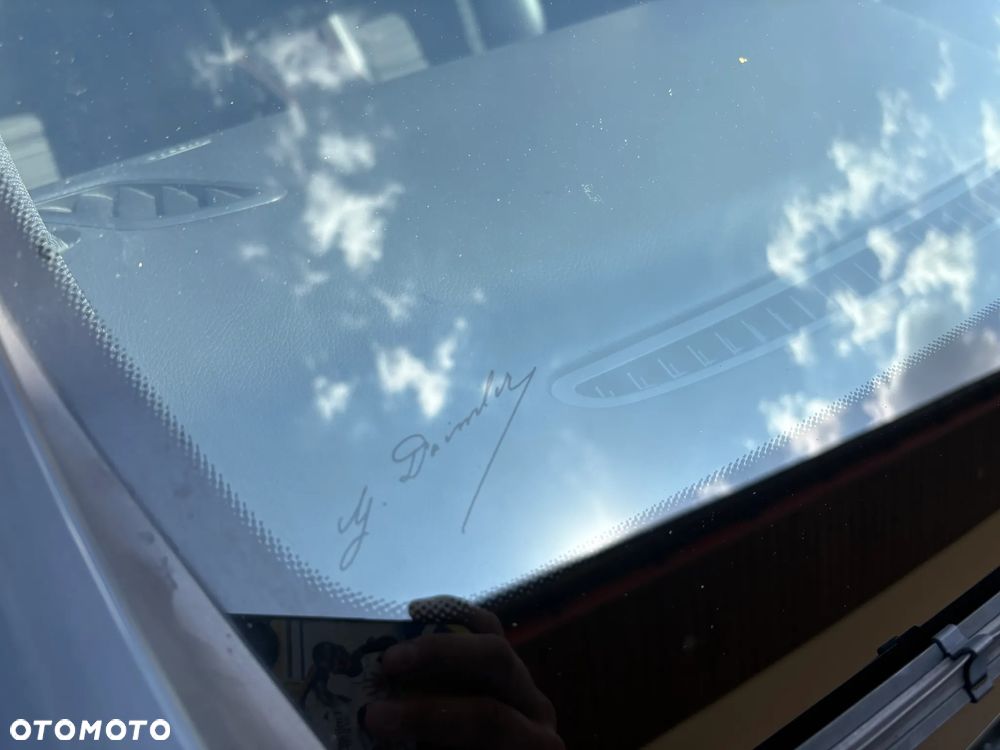 Mercedes-Benz GLA - 13