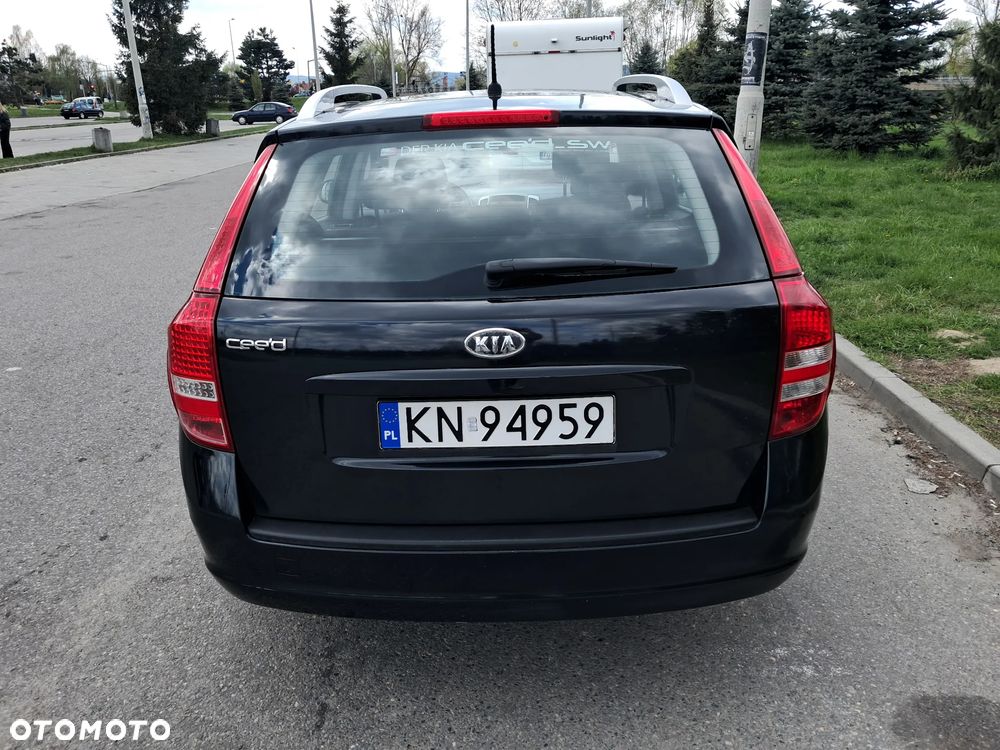 Kia Ceed 1.4 Comfort + - 7