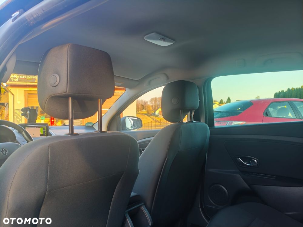 Renault Megane ENERGY TCe 130 Start & Stop LIMITED - 13