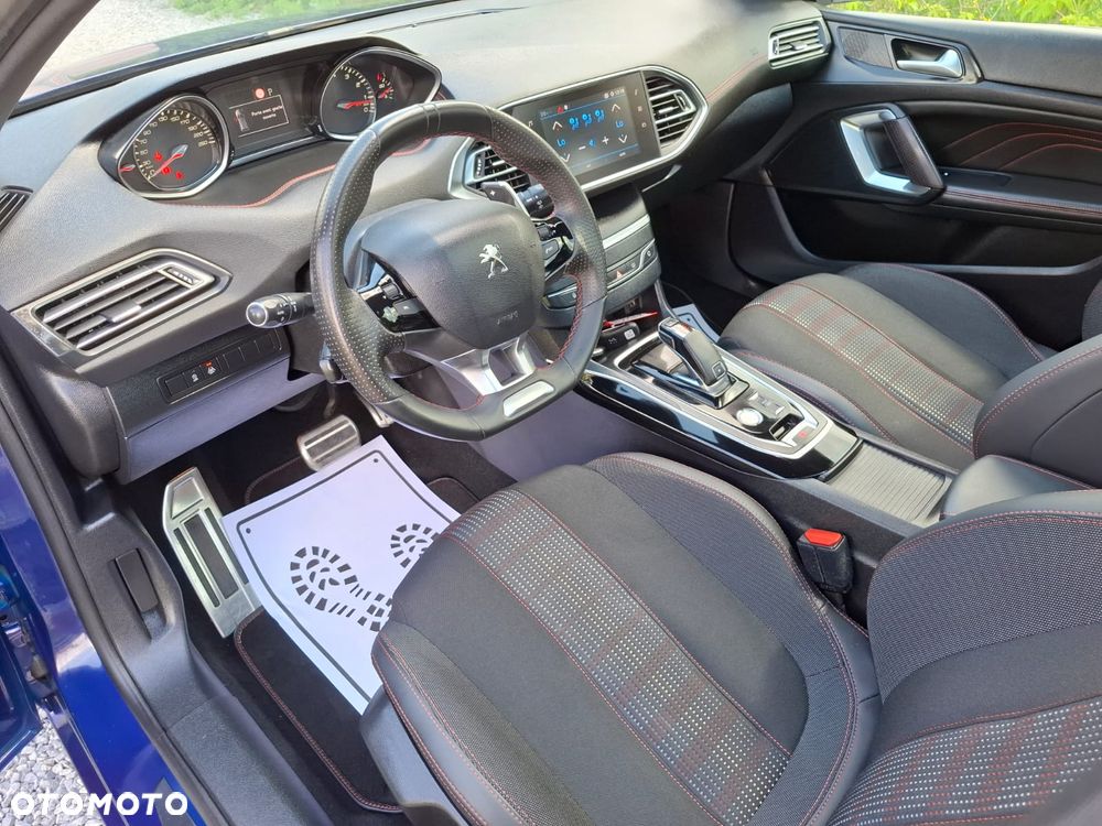 Peugeot 308 PureTech 130 EAT8 GT - 20
