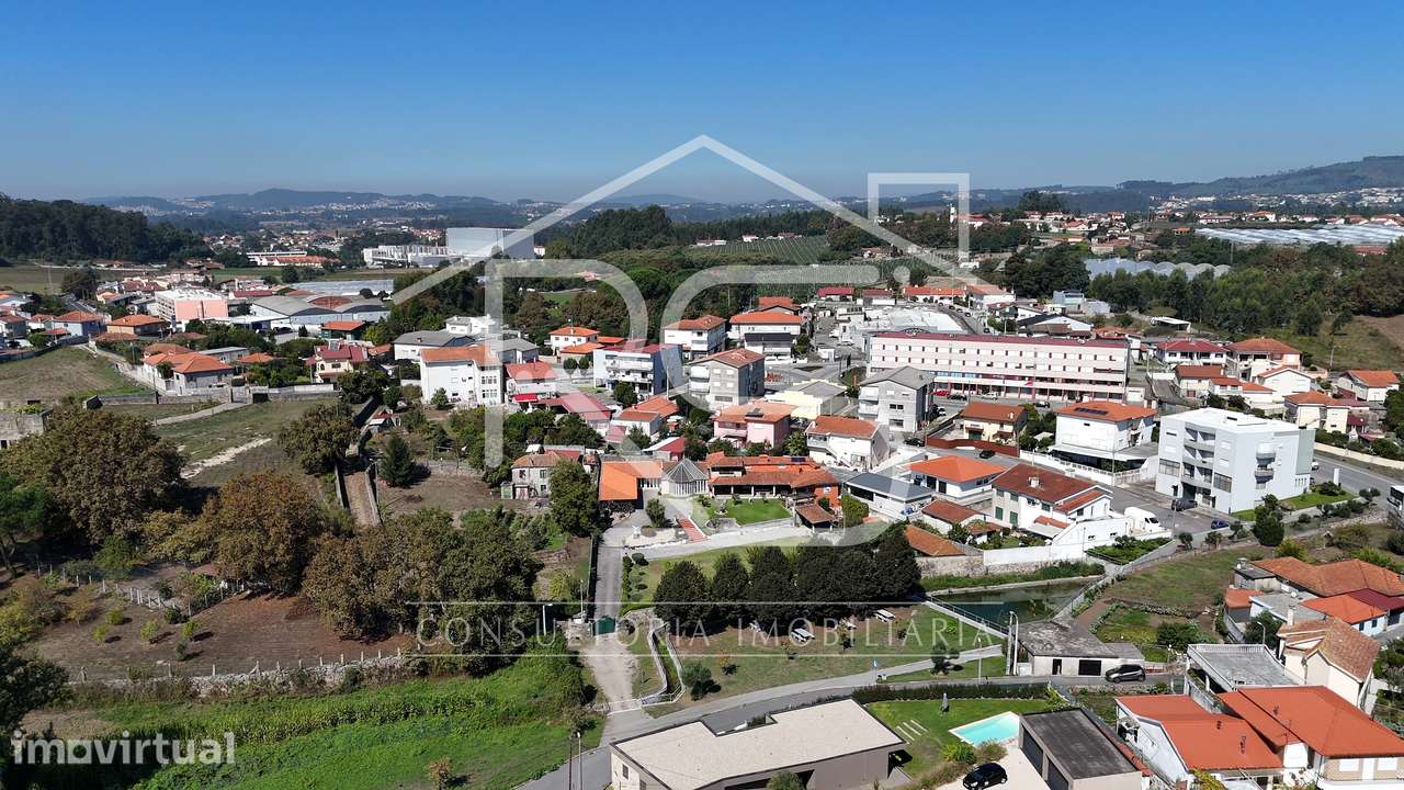 Moradia T3 com piscina | Landim, Famalicão - Grande imagem: 4/33