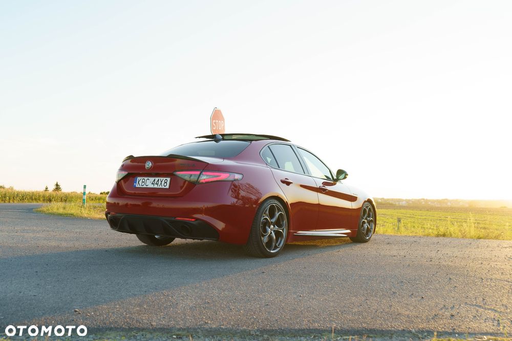 Alfa Romeo Giulia 2.0 Turbo Veloce Q4 - 11
