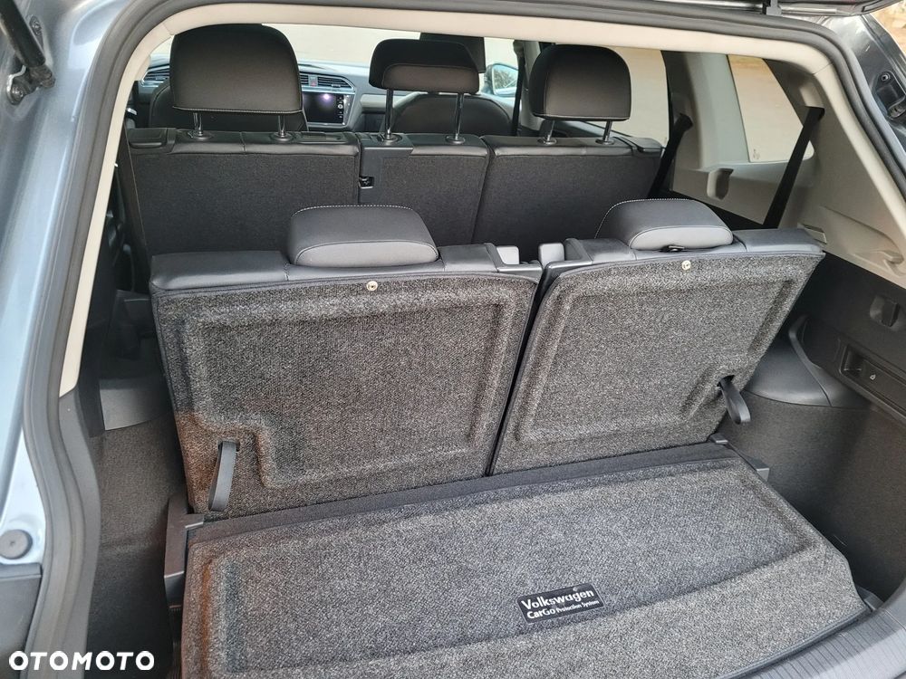 Volkswagen Tiguan Allspace - 11