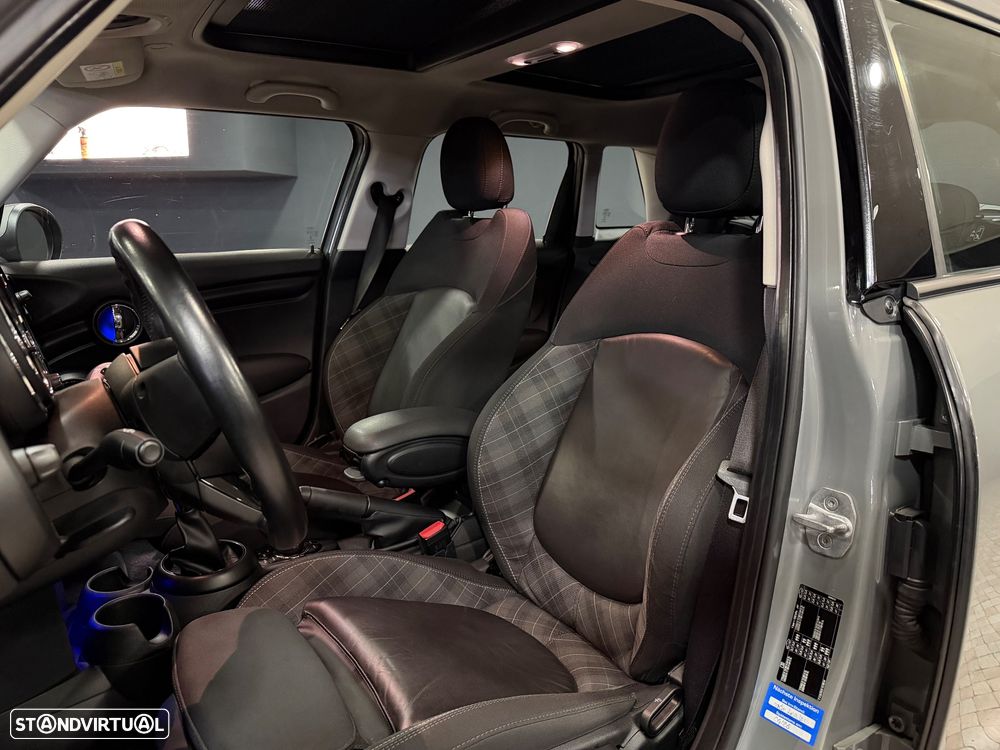 MINI 5 Portas Cooper D - 2