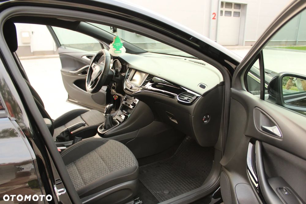 Opel Astra 1.4 T GPF Dynamic S&S - 14