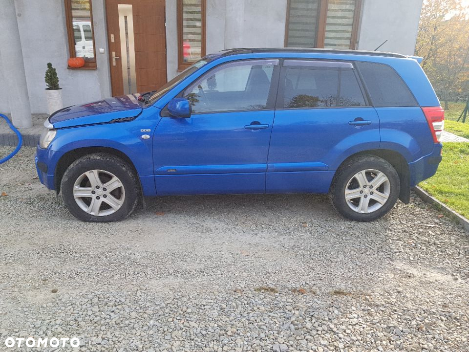 grand vitara 1,9ddis, 142k mil, kod koloru zcw - 4