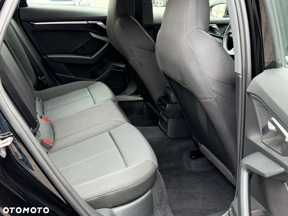 Audi A3 Limousine 1.5 TFSI Sport S tronic - 30