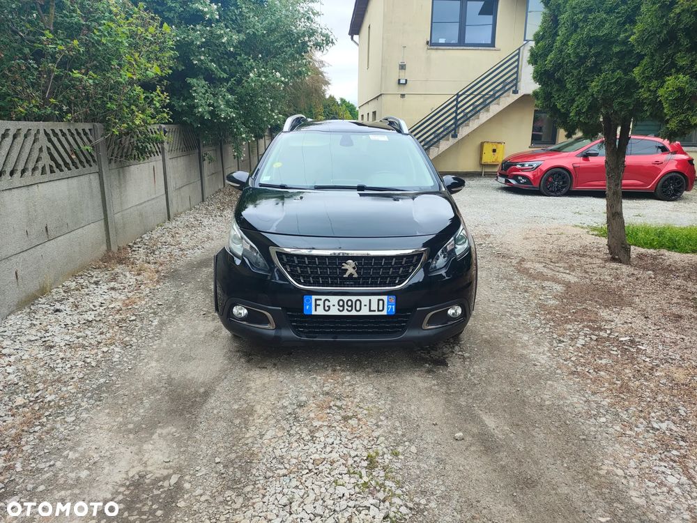 Peugeot 2008 BlueHDi 100 STOP & START Signature - 8