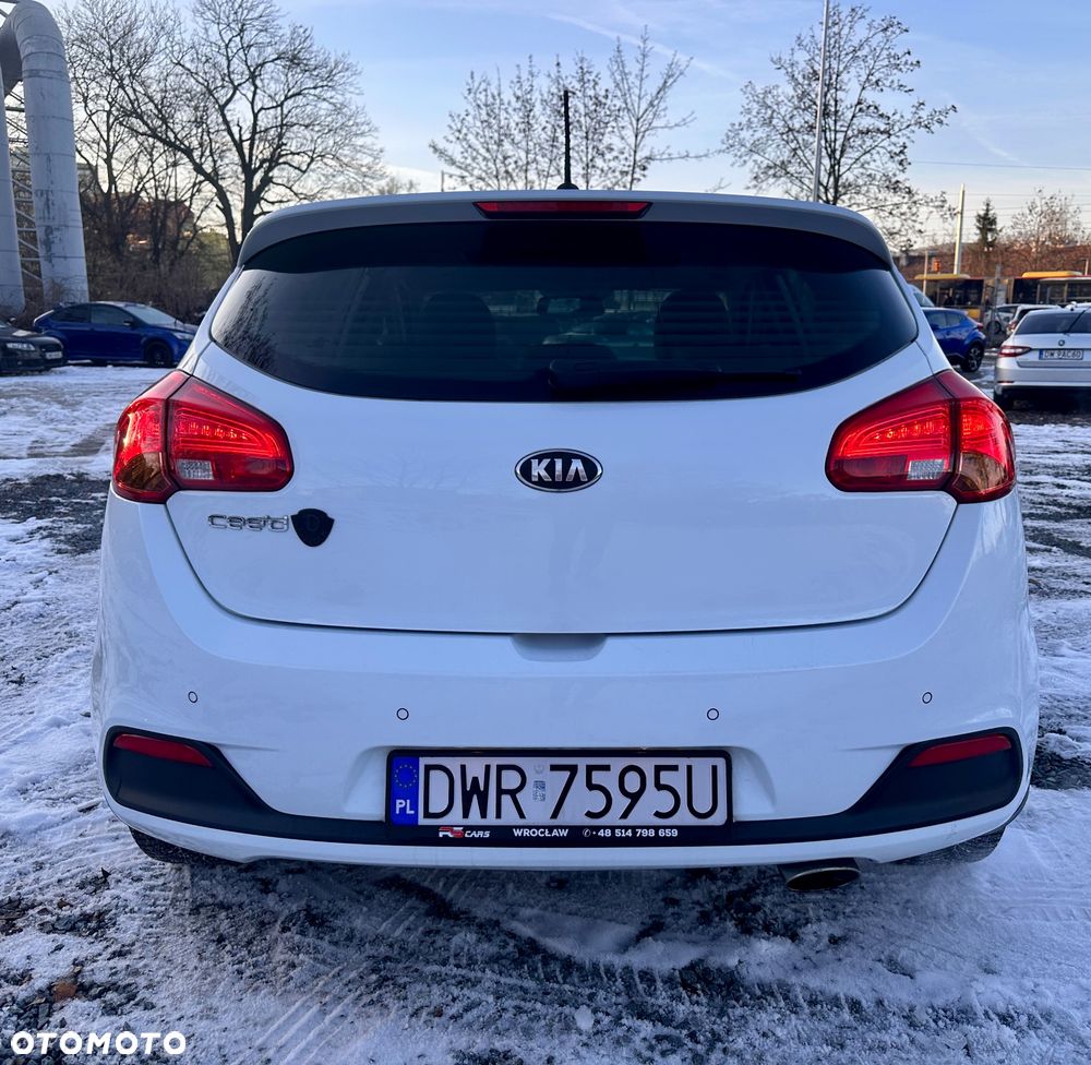 Kia Ceed 1.6 GDI DCT Platinum Edition - 6