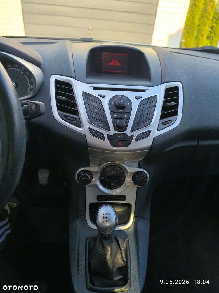 Ford Fiesta - 11
