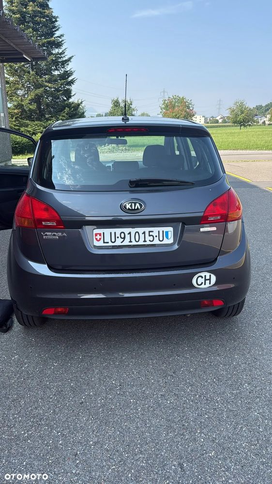 Kia Venga 1.6 CVVT Spirit - 32