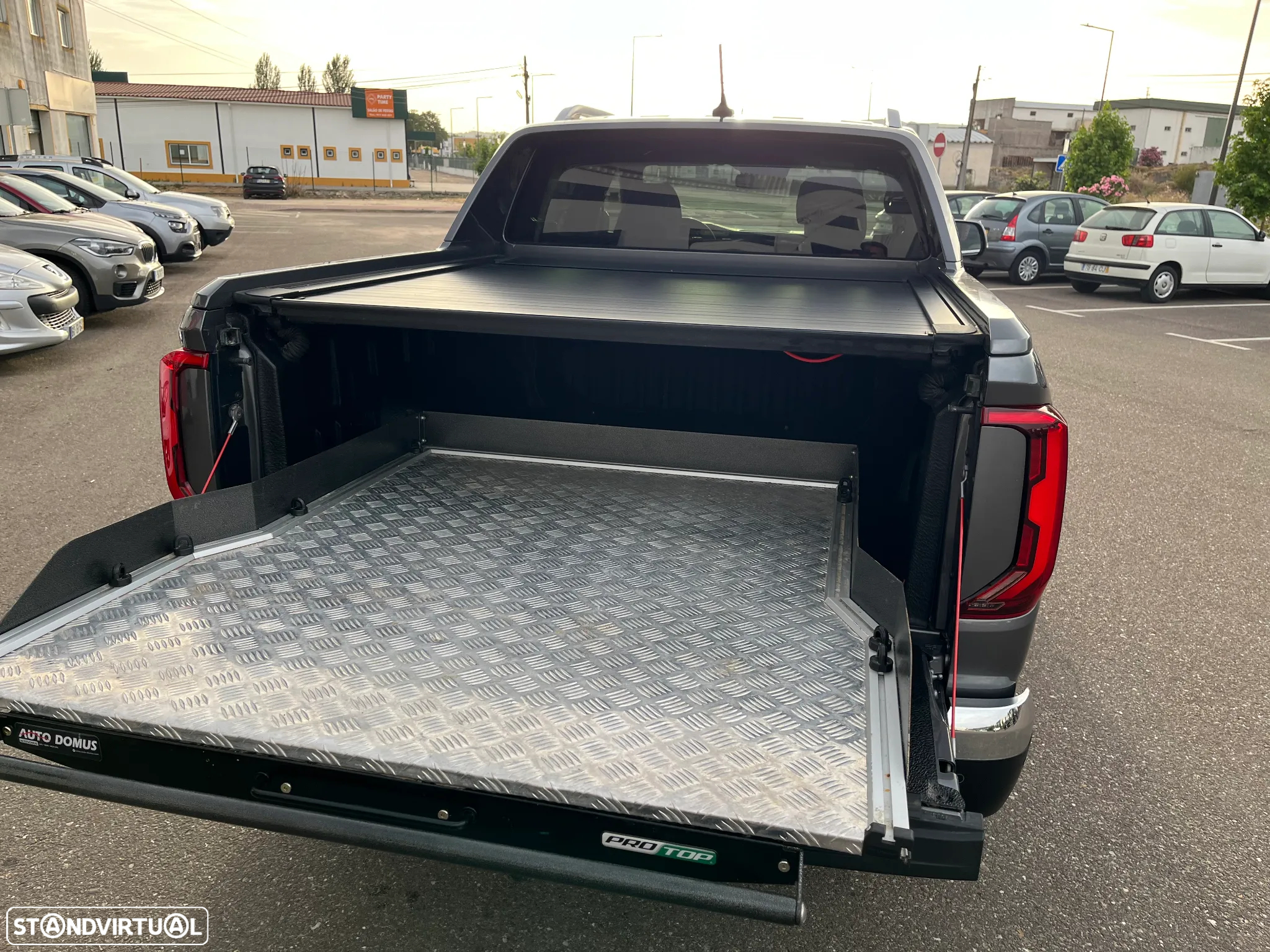 VW Amarok Aventura V6 4Motion IVA Ded. - 15