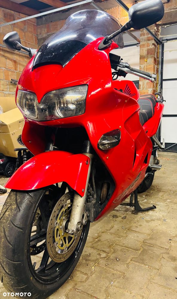 Honda VFR - 1