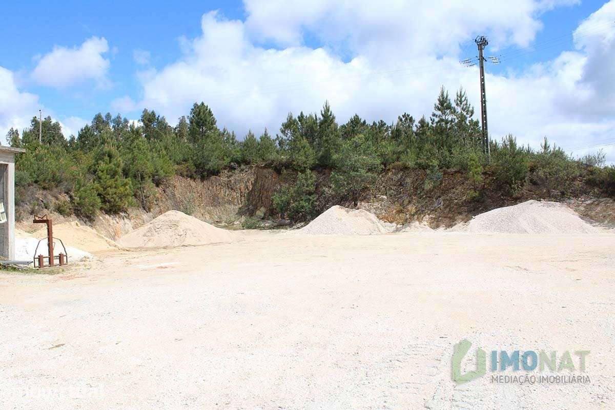 Armazém com atividade comercial - Grande imagem: 4/26