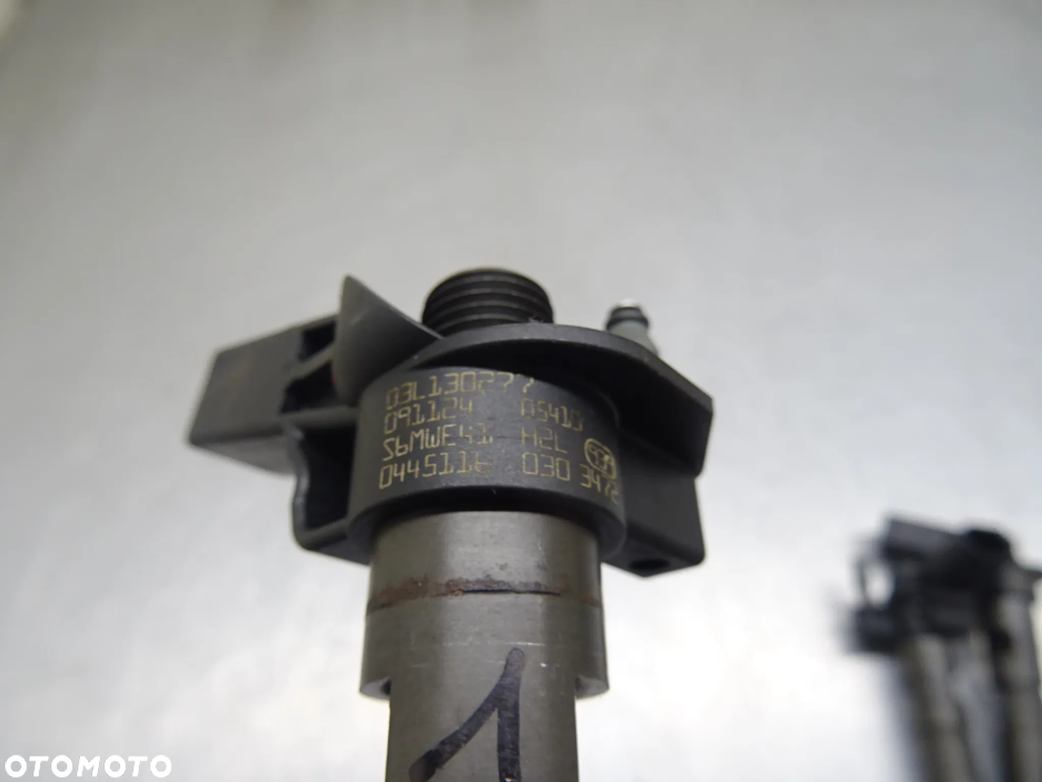 AUDI VW 2.0TDI WTRYSK WTRYSKI 0445116030 / 03L130277 - 3