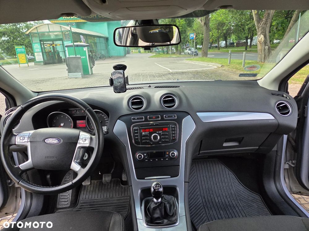 Ford Mondeo 1.6 T Silver X Plus - 17