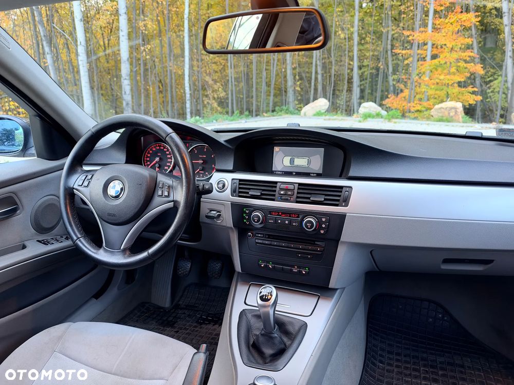 BMW Seria 3 - 22