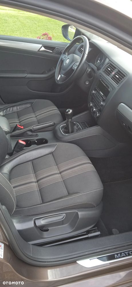 Volkswagen Jetta 1.4 TSI Match - 17