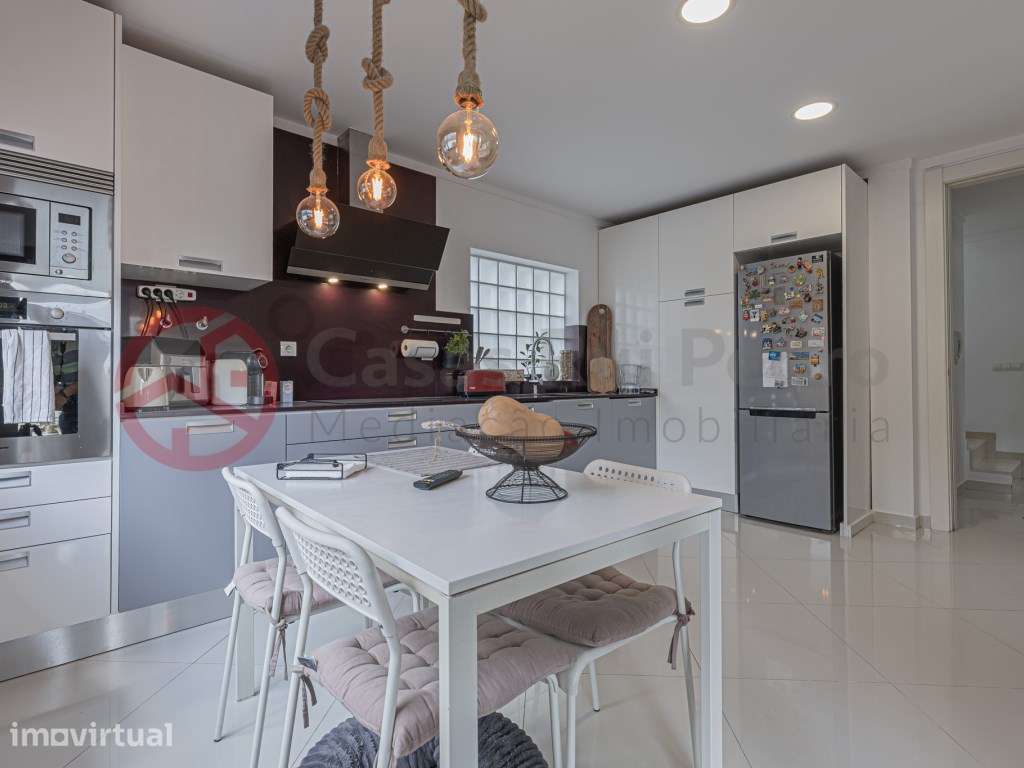 Moradia T4 Isolada, com garagem, Barreiro - Grande imagem: 2/23
