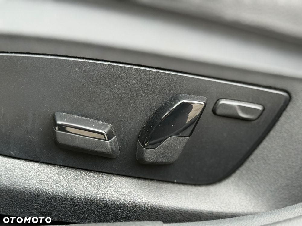 BMW Seria 5 520d M Sport - 21