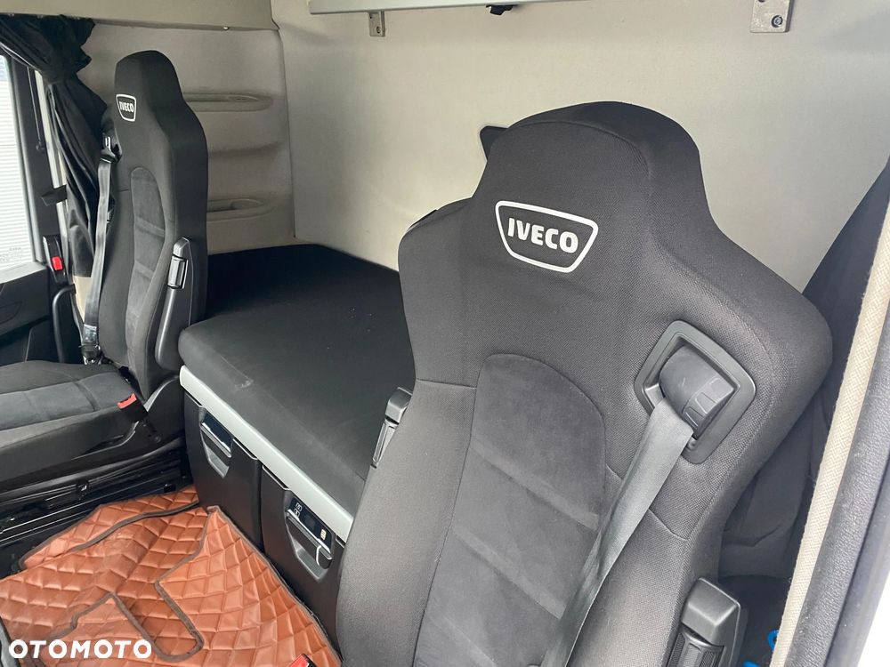 Iveco S-WAY AS440S49T/P (STANDARD) - 24