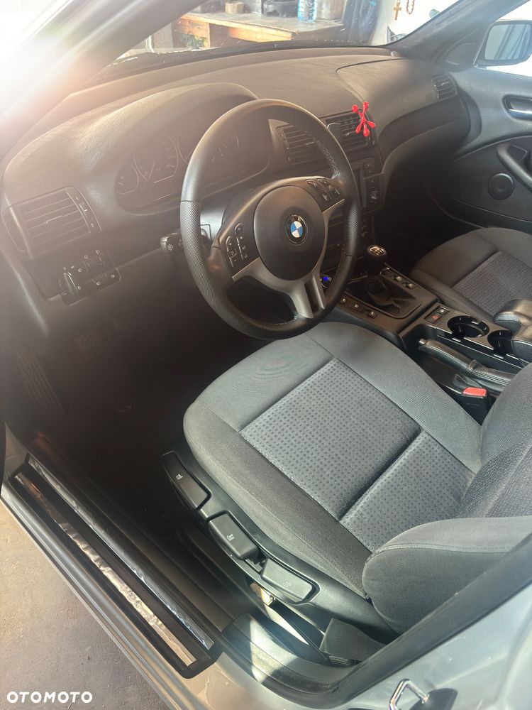 BMW Seria 3 330i Edition Sport - 6