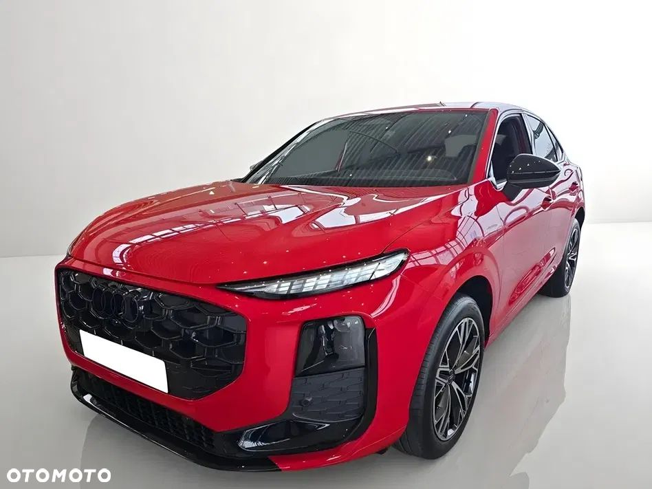 Audi Q3 TFSI mHEV 110 kW S tronic - 1