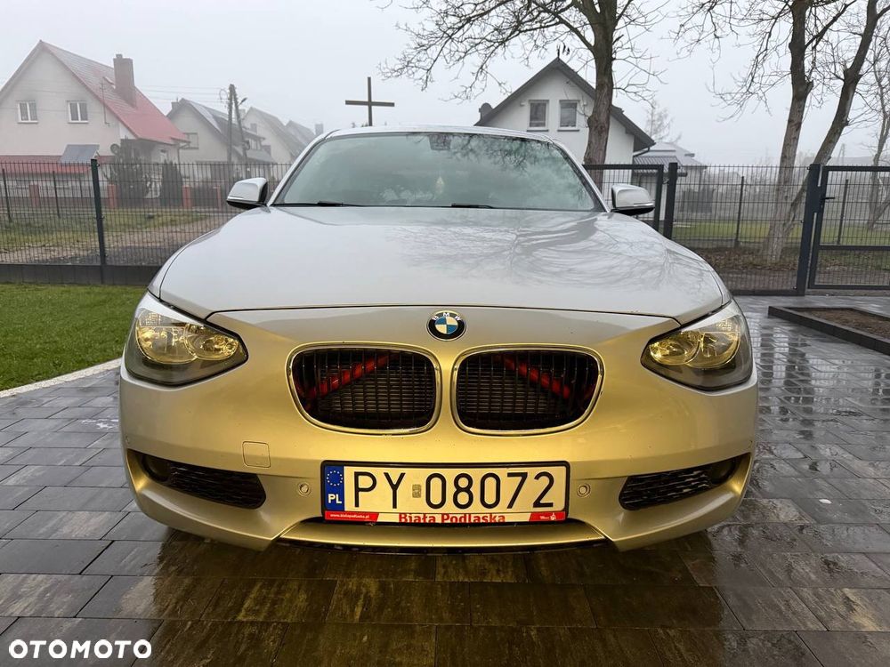 BMW Seria 1 116d Sport Line - 9