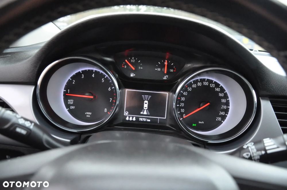 Opel Astra 1.4 T Dynamic S&S - 20