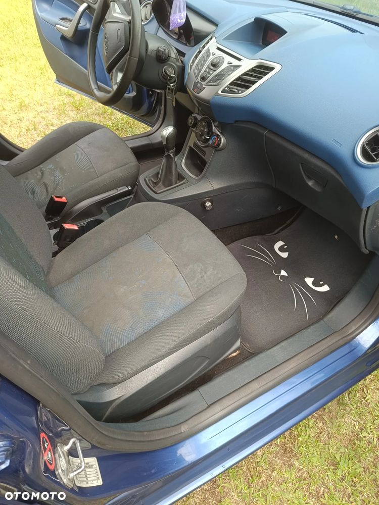 Ford Fiesta - 11