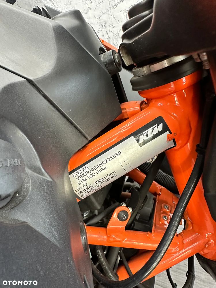 KTM Duke - 17