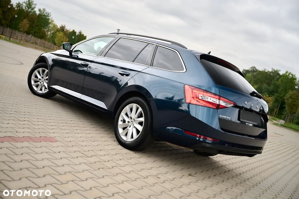 Skoda Superb 1.5 TSI ACT Style DSG - 7
