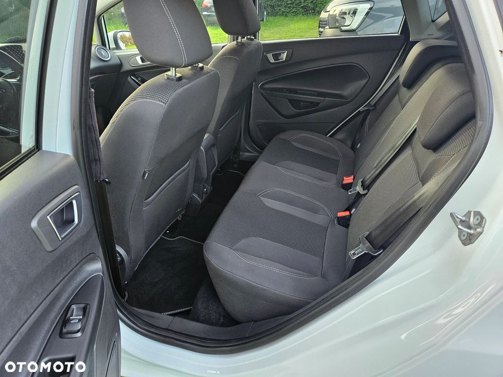 Ford Fiesta 1.0 EcoBoost S&S TITANIUM - 20